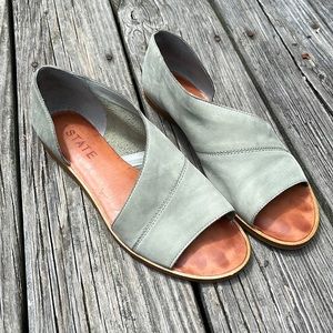 1.STATE Celvin D’Orsays